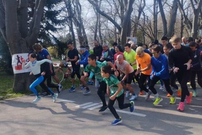 8 март - 5 км рън, старт