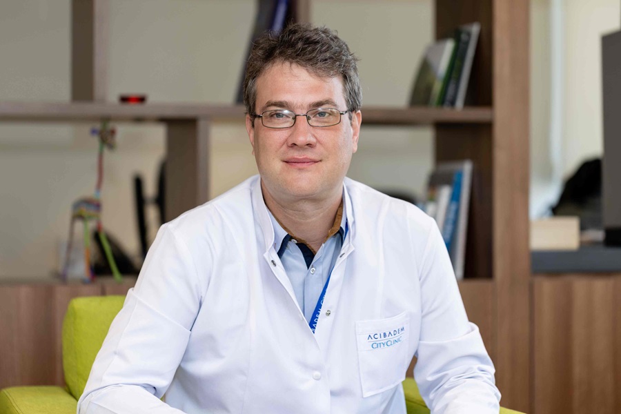 gallery  man up to 39 - 4